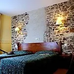 Logis Le Champalud Hotel