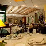 Logis Le Champalud Restaurant La Citadelle Hotel