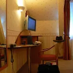 Logis Le Champalud Restaurant La Citadelle 3*