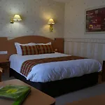 Logis Le Champalud Restaurant La Citadelle Hotel Oree-d'Anjou
