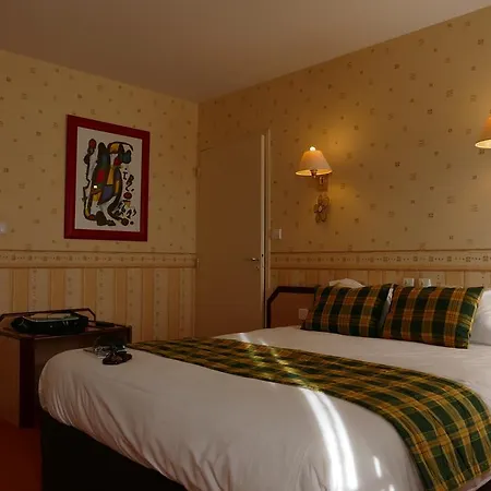 Logis Le Champalud Restaurant La Citadelle Hotel Oree-d'Anjou