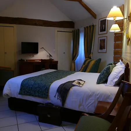 Logis Le Champalud Restaurant La Citadelle Oree-d'Anjou