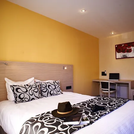 Logis Le Champalud Restaurant La Citadelle Hotel