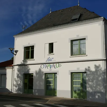 Logis Le Champalud Restaurant La Citadelle 3*