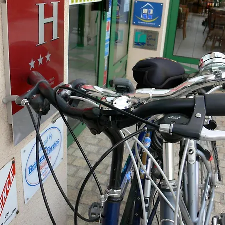 מלון Logis Le Champalud Restaurant La Citadelle Oree-d'Anjou