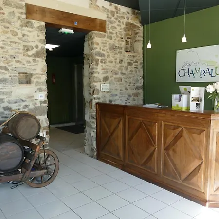 Logis Le Champalud Restaurant La Citadelle Hotel 3*