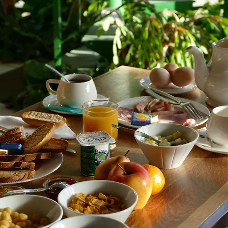 Logis Le Champalud Restaurant La Citadelle 3*