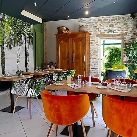 Hotel Logis Le Champalud Restaurant La Citadelle