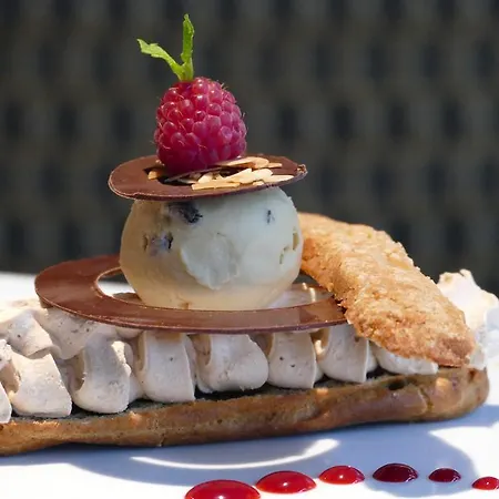Hotel Logis Le Champalud Restaurant La Citadelle
