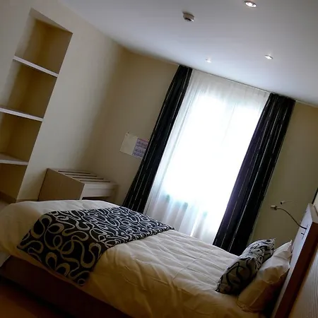 Logis Le Champalud Restaurant La Citadelle 3*