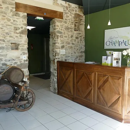 Hotel Logis Le Champalud Restaurant La Citadelle