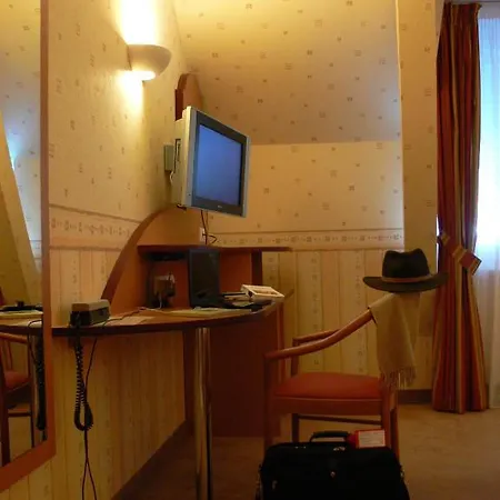 Logis Le Champalud Restaurant La Citadelle 3*