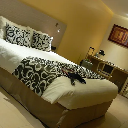 מלון Logis Le Champalud Restaurant La Citadelle