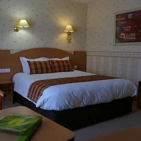 Logis Le Champalud Restaurant La Citadelle Hotel Oree-d'Anjou