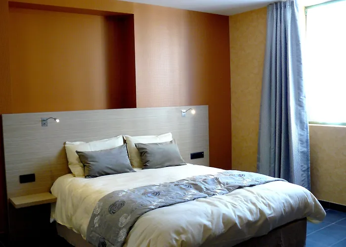 Logis Le Champalud Restaurant La Citadelle Hotel Oree-d'Anjou