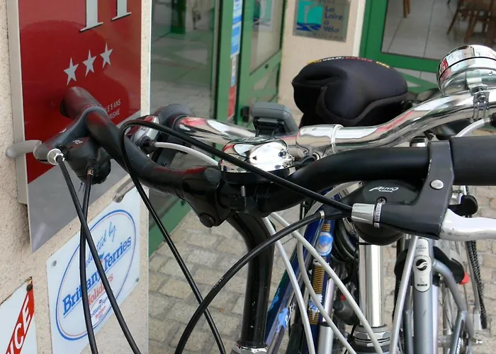 酒店 Logis Le Champalud Restaurant La Citadelle Oree-d'Anjou