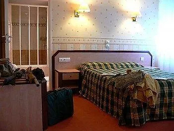 酒店 Logis Le Champalud Restaurant La Citadelle Oree-d'Anjou