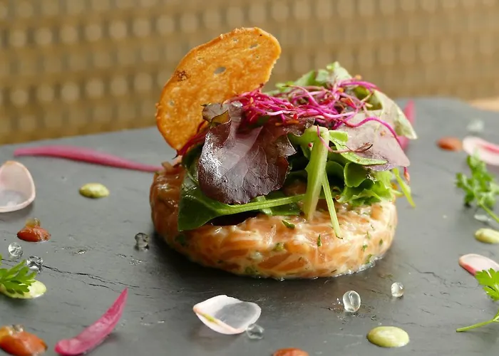 Logis Le Champalud Restaurant La Citadelle Oree-d'Anjou