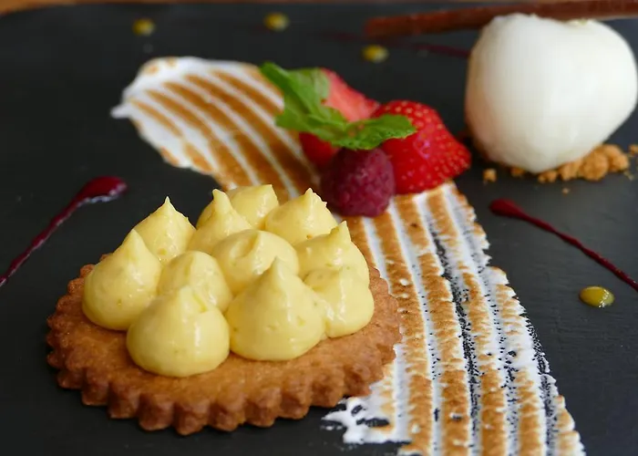 Logis Le Champalud Restaurant La Citadelle 酒店