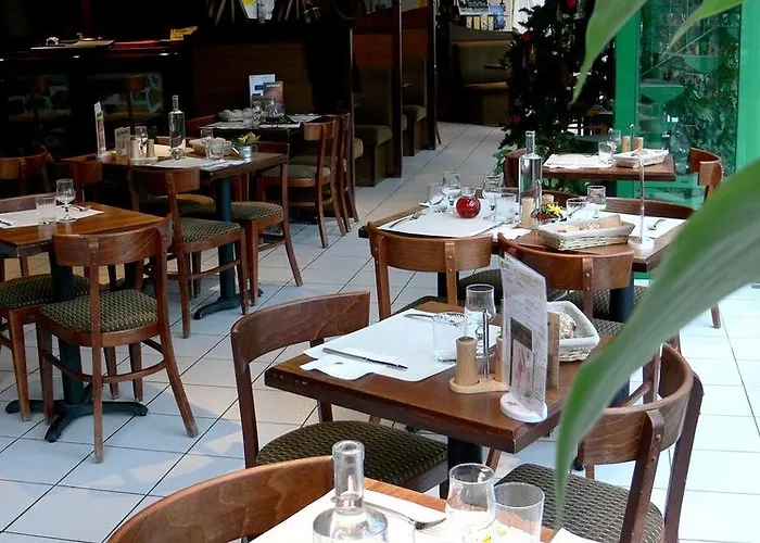 Logis Le Champalud Restaurant La Citadelle 酒店 Oree-d'Anjou