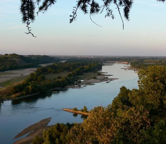 酒店 Logis Le Champalud Restaurant La Citadelle Oree-d'Anjou