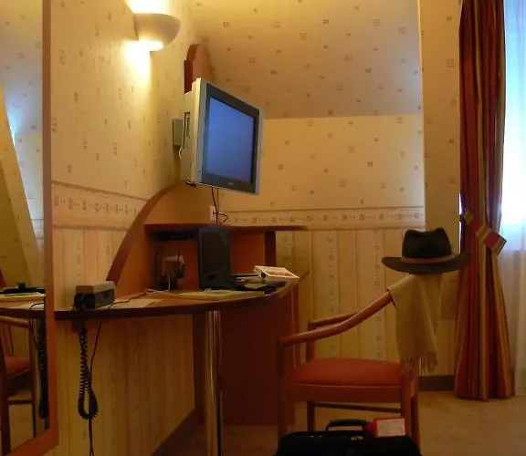 Logis Le Champalud Restaurant La Citadelle 3*