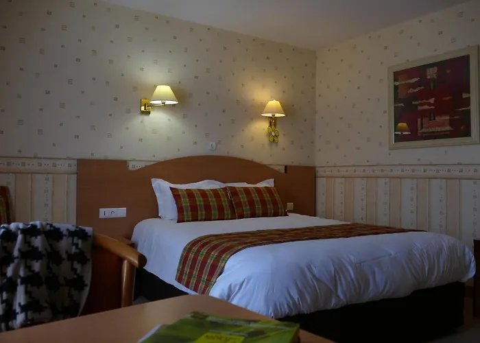 酒店 Logis Le Champalud Restaurant La Citadelle Oree-d'Anjou